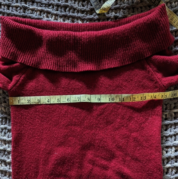 Tularosa - Kalamata Sweater in red, size XXS - Picture 4 of 6